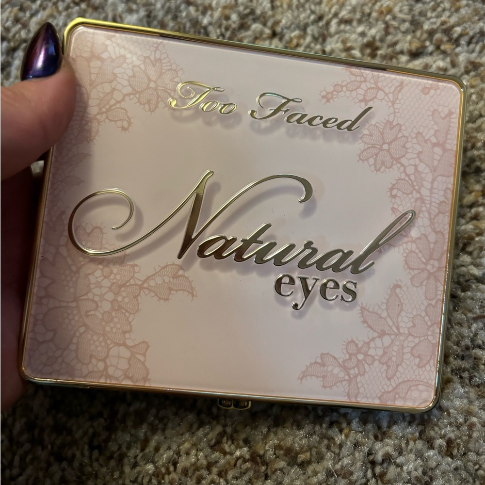 Too faced natural eyes palette